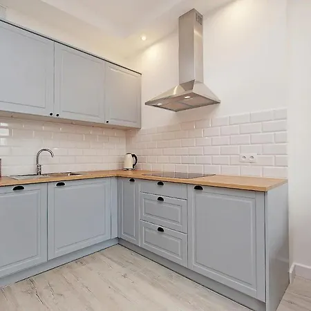 Apartman Citystay Ogarna Old Town Apartament With Parking *